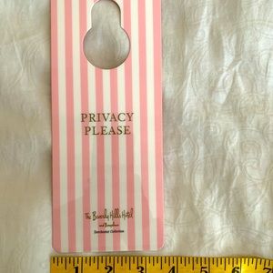 Beverly Hills Hotel Door Hanger Privacy Pl…
